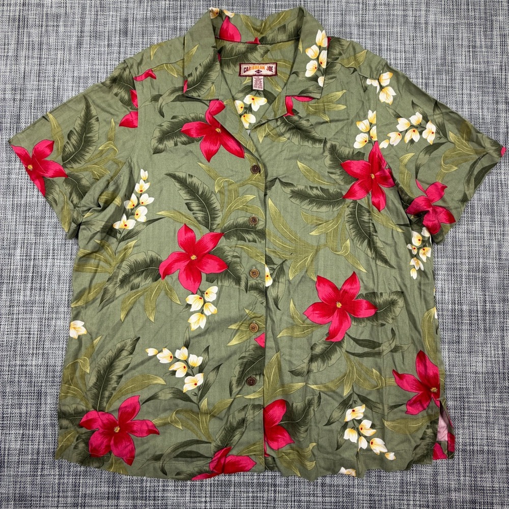 Caribbean Joe Woman Shirt 1X Rayon Tropical Floral Short Sleeve Button Up Green
